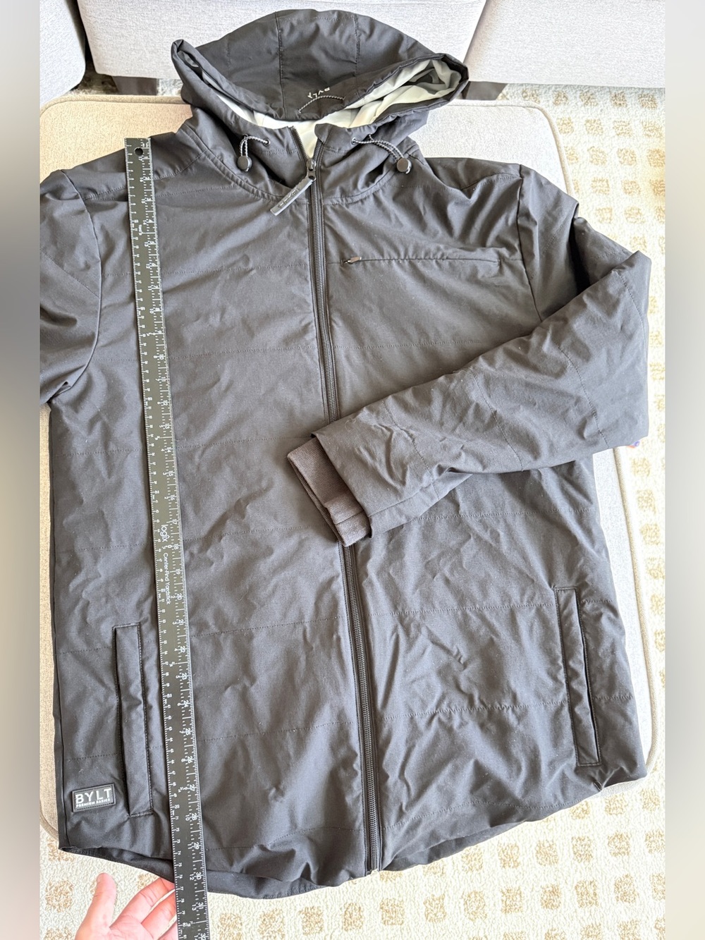 BYLT Drop-Cut Puffer Jacket Men XL Black Hooded Insulated Techwear Gorpcore Coat - Picture 11 of 16